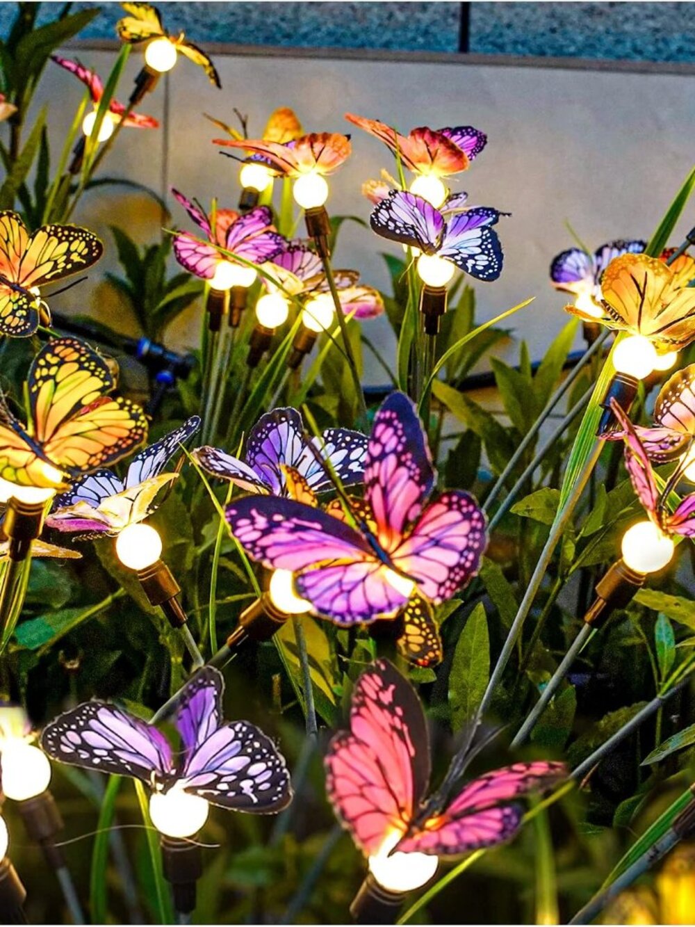 Solar Garden Lights - 2 Pack Swaying Butterfly Light, Swaying in The Wind, Solar